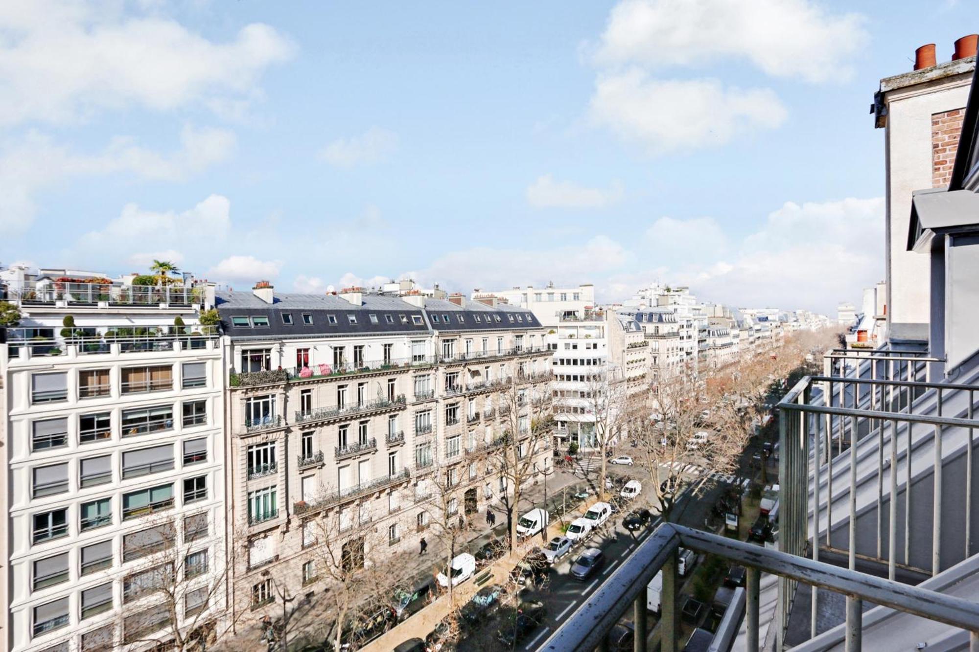 Eiffel Tower View Apartment Paris Exterior photo